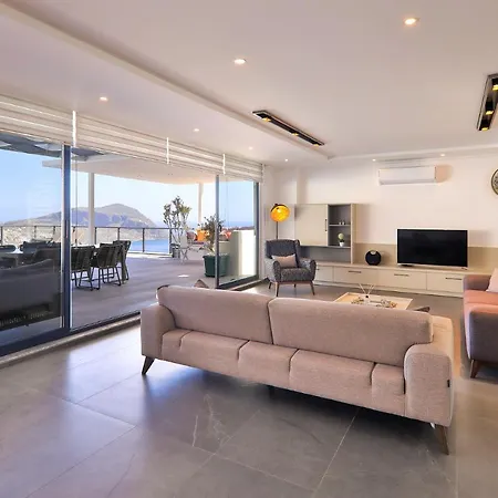 Rent Your Own Luxury With 5 Bedrooms Antalya 1041 Vilă Kalkan