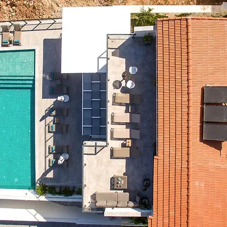 Rent Your Own Luxury With 5 Bedrooms Antalya 1041 *