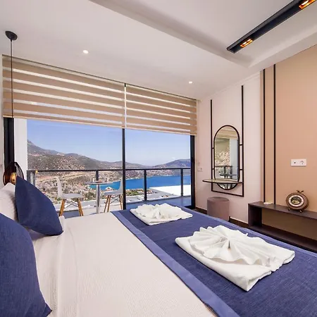 Rent Your Own Luxury With 5 Bedrooms Antalya 1041
