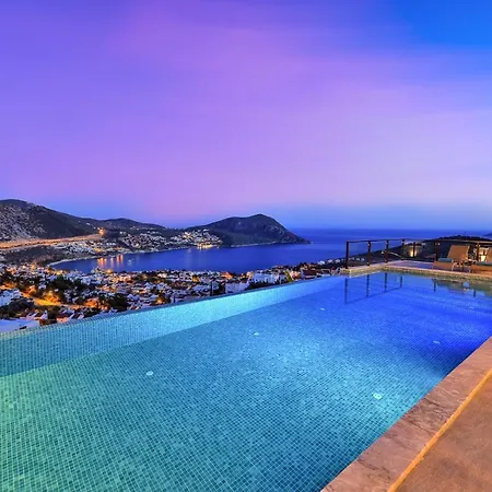 Rent Your Own Luxury With 5 Bedrooms Antalya 1041 *